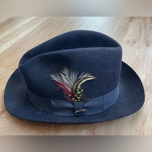 Vtg Stacy Adams black wool felt pinch front hat fedora ribbon band pin feather